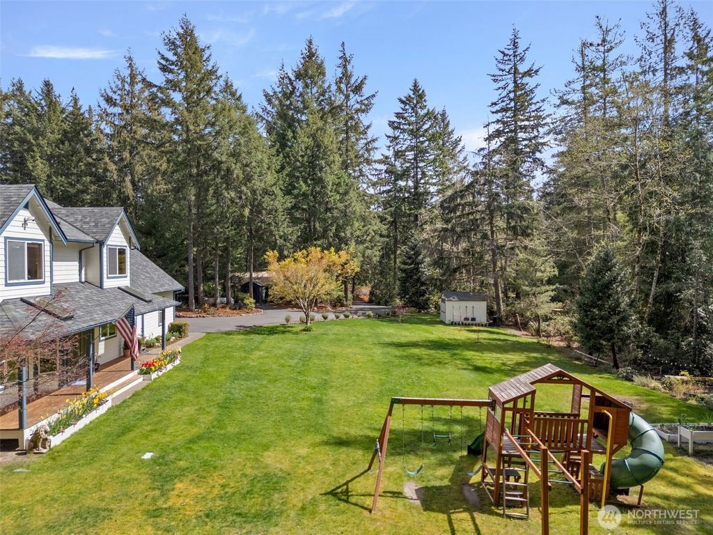 5623 NW Millglade Lane, Bremerton, WA 98312