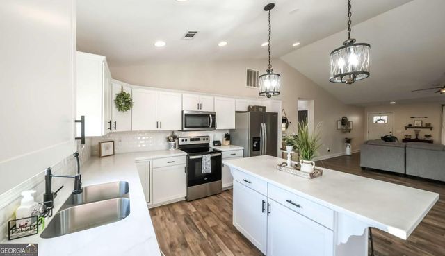 229 Almon Avenue, Tallapoosa, GA 30176