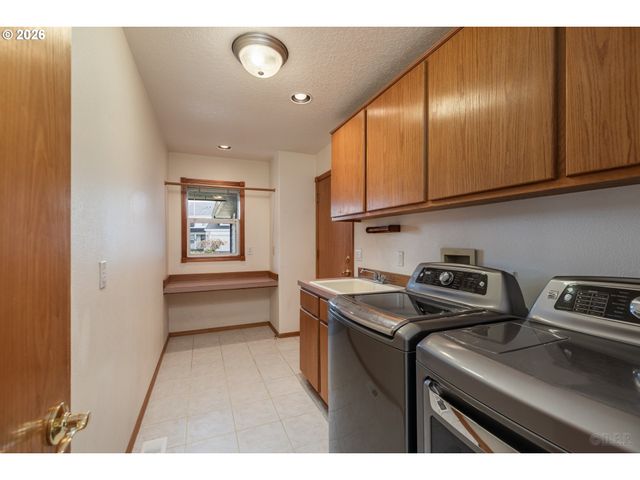 33221 Sw LINDEN St, Scappoose, OR 97056