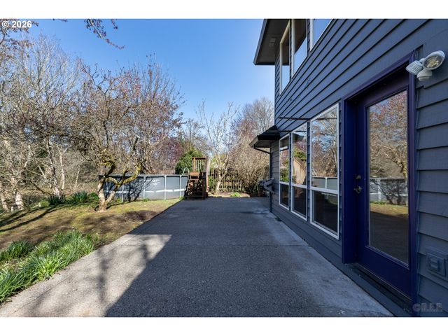 33221 Sw LINDEN St, Scappoose, OR 97056