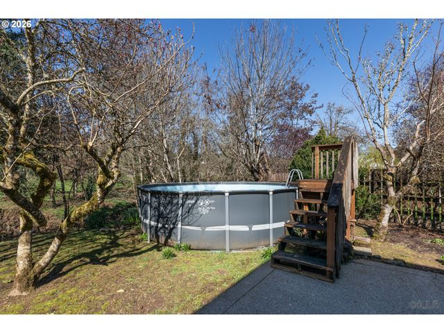 33221 Sw LINDEN St, Scappoose, OR 97056