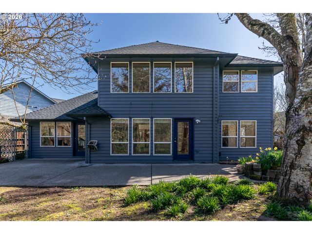 33221 Sw LINDEN St, Scappoose, OR 97056