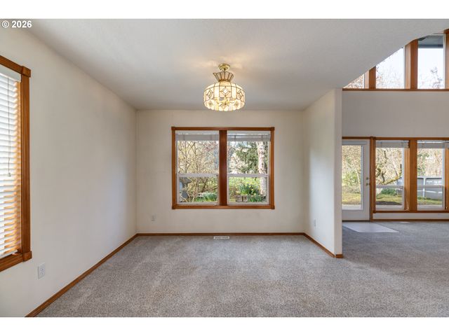 33221 Sw LINDEN St, Scappoose, OR 97056