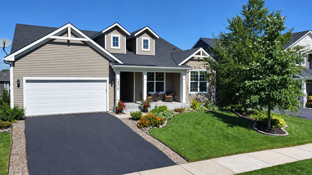 9216 Lighthouse Lane, Woodbury, MN 55129 — exterior