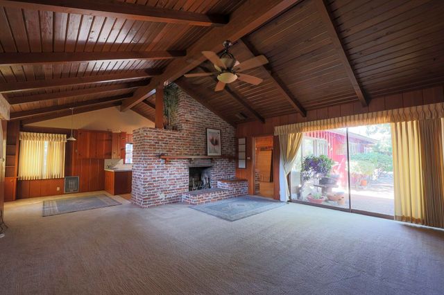 267 N Strathmore Avenue, Lindsay, CA 93247