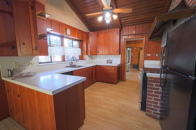 267 N Strathmore Avenue, Lindsay, CA 93247