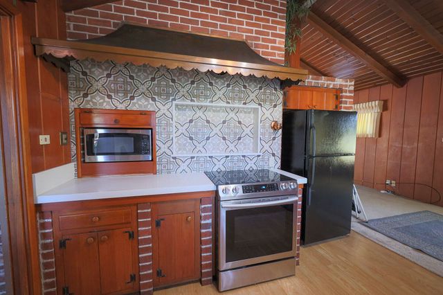 267 N Strathmore Avenue, Lindsay, CA 93247