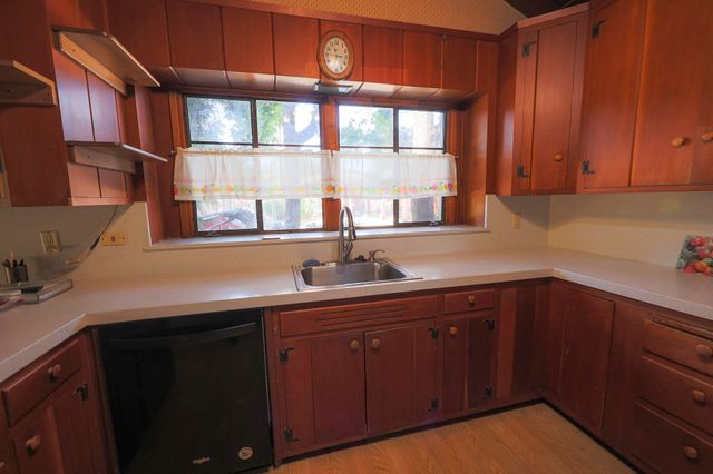 267 N Strathmore Avenue, Lindsay, CA 93247