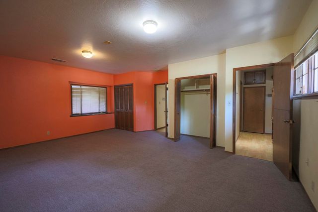 267 N Strathmore Avenue, Lindsay, CA 93247