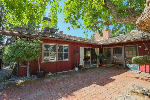 267 N Strathmore Avenue, Lindsay, CA 93247