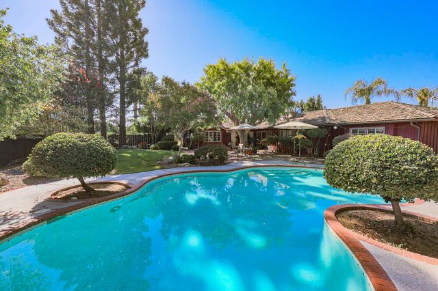 267 N Strathmore Avenue, Lindsay, CA 93247