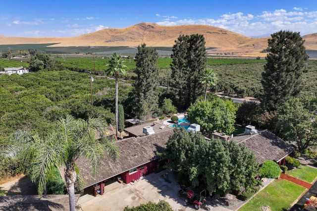 267 N Strathmore Avenue, Lindsay, CA 93247