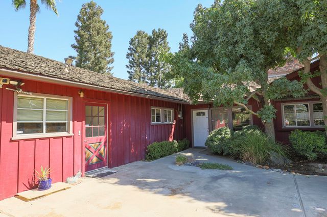 267 N Strathmore Avenue, Lindsay, CA 93247