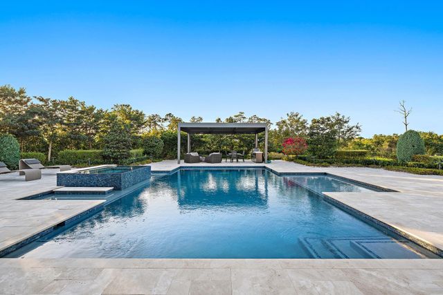 19812 SE Water Grass Drive, Jupiter, FL 33458