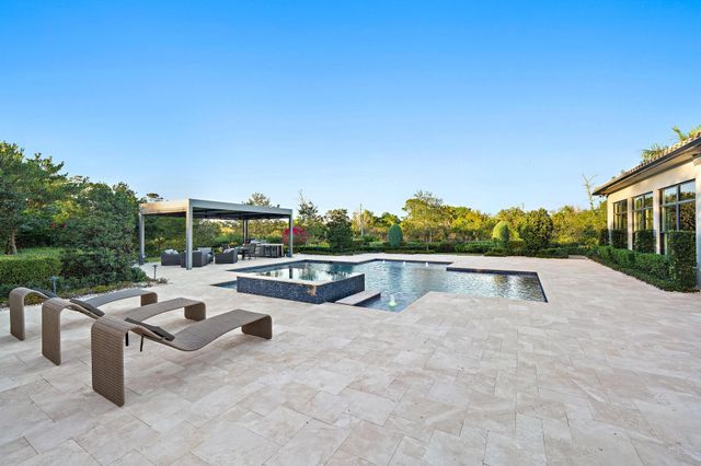 19812 SE Water Grass Drive, Jupiter, FL 33458