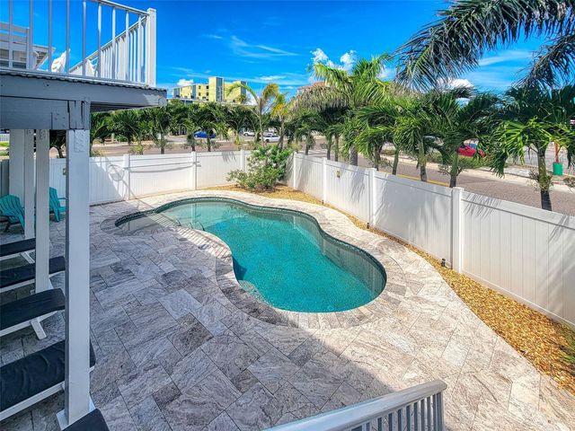 13511 GULF BOULEVARD, Madeira Beach, FL 33708