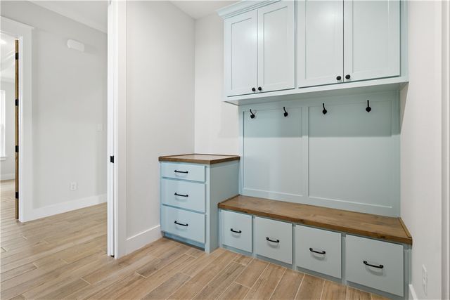 1817 Register Court, College Station, TX 77845