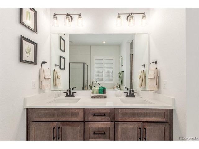 22773 E Narrowleaf Cir, Aurora, CO 80016