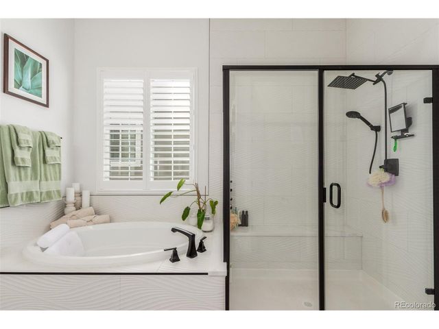 22773 E Narrowleaf Cir, Aurora, CO 80016