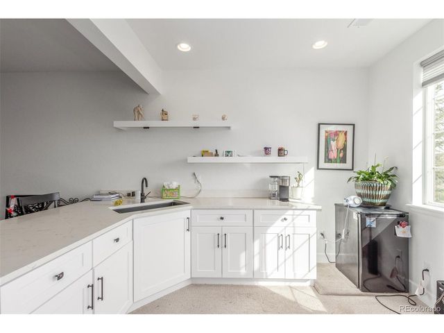 22773 E Narrowleaf Cir, Aurora, CO 80016