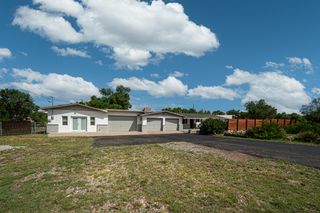 2503 Rancho Siringo Drive, Santa Fe, NM 87505