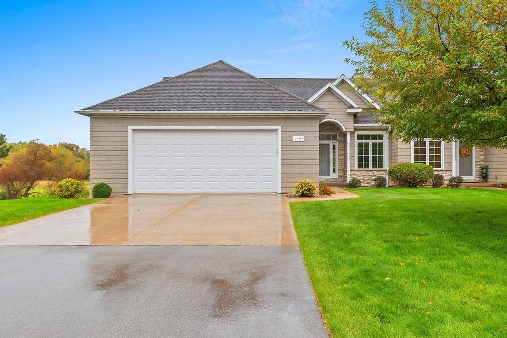 1693 REMINGTON RIDGE WAY, De Pere, WI 54115
