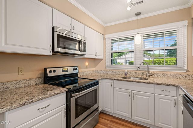 2744 Cottage Circle, Raleigh, NC 27613