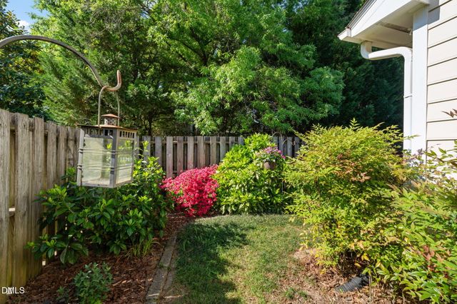 2744 Cottage Circle, Raleigh, NC 27613