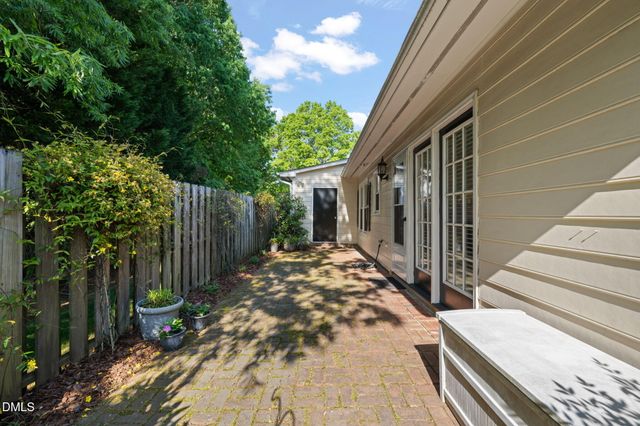 2744 Cottage Circle, Raleigh, NC 27613