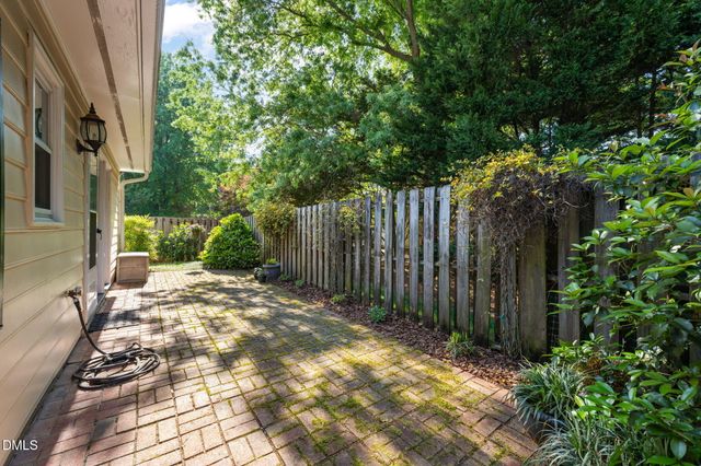 2744 Cottage Circle, Raleigh, NC 27613