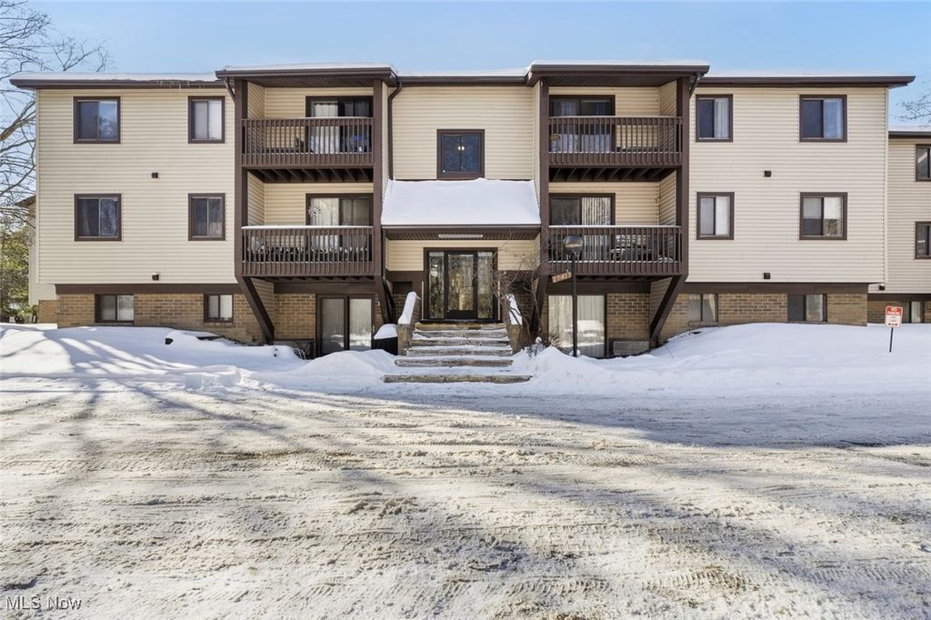 27413 Westown Boulevard 1612, Westlake, OH 44145