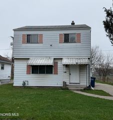 3554 Cecelia Avenue, Toledo, OH 43608