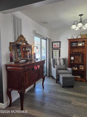 62 Horseshoe Court, Tinton Falls, NJ 07753