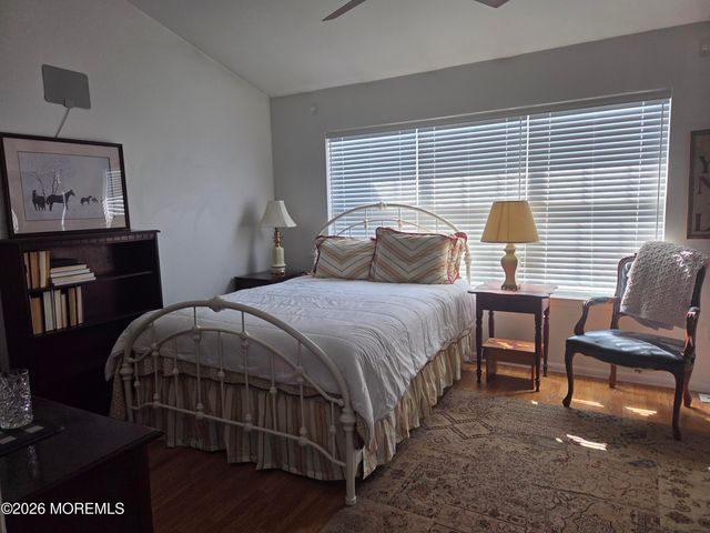 62 Horseshoe Court, Tinton Falls, NJ 07753