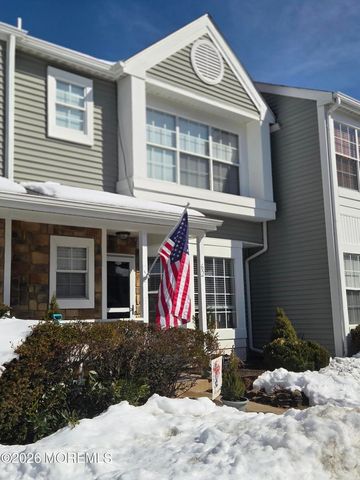 62 Horseshoe Court, Tinton Falls, NJ 07753