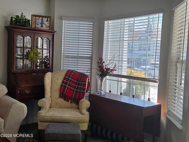 62 Horseshoe Court, Tinton Falls, NJ 07753