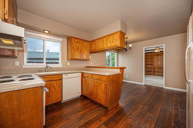 6200 Templeton Dr, Carmichael, CA 95608