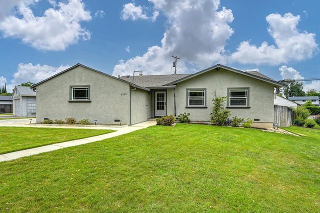 6200 Templeton Dr, Carmichael, CA 95608