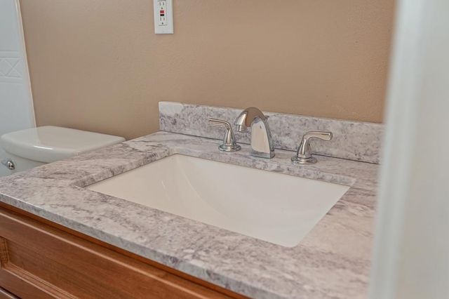 6200 Templeton Dr, Carmichael, CA 95608