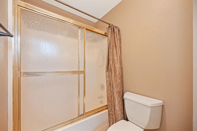 6200 Templeton Dr, Carmichael, CA 95608