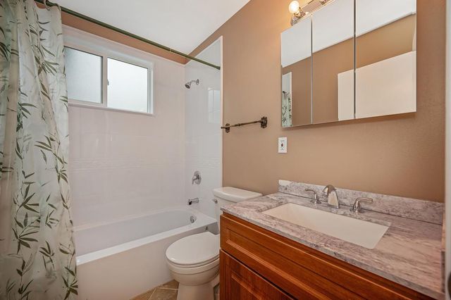 6200 Templeton Dr, Carmichael, CA 95608