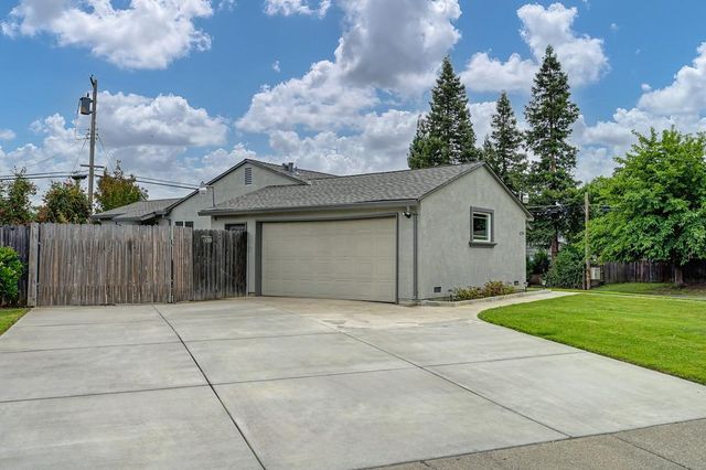 6200 Templeton Dr, Carmichael, CA 95608