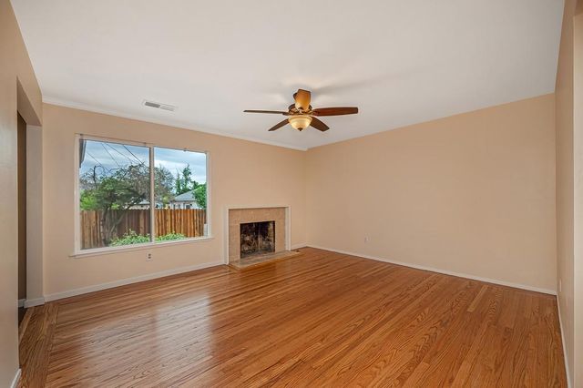6200 Templeton Dr, Carmichael, CA 95608