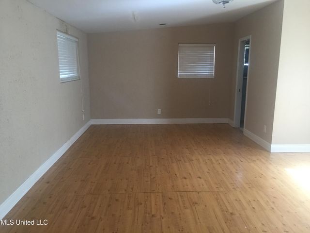 2758 E Benwood Drive, Jackson, MS 39204
