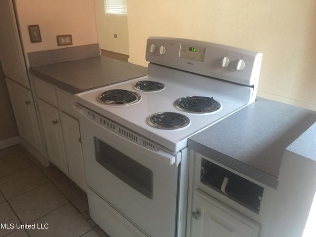 2758 E Benwood Drive, Jackson, MS 39204