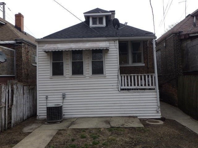 7916 S East End Avenue, Chicago, IL 60617