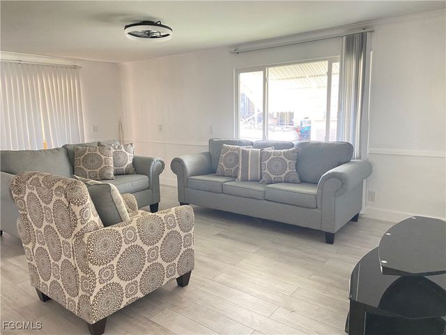 5506 Virginia Dare LN, North Fort Myers, FL 33917