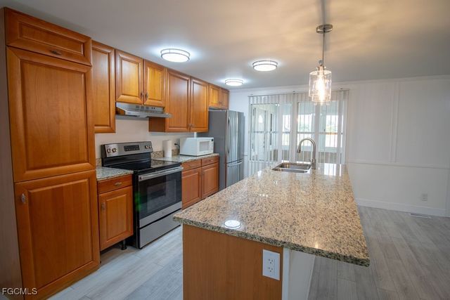 5506 Virginia Dare LN, North Fort Myers, FL 33917