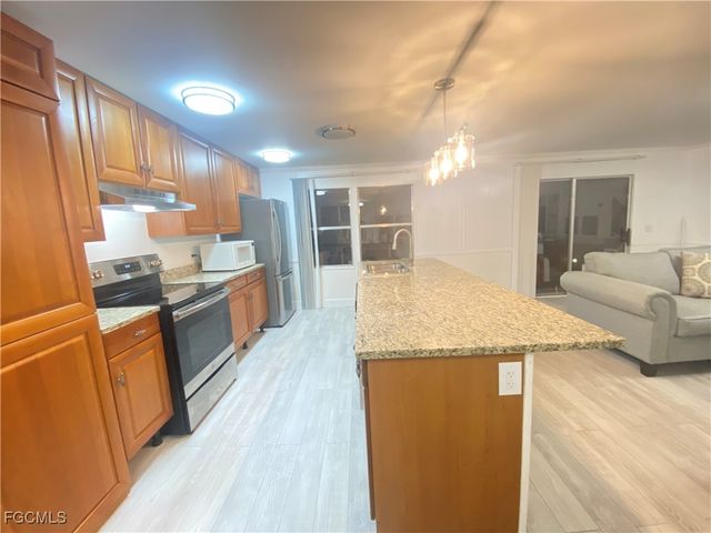 5506 Virginia Dare LN, North Fort Myers, FL 33917