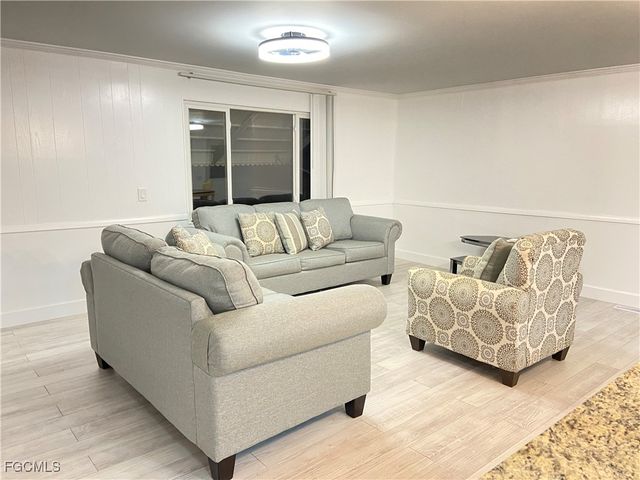 5506 Virginia Dare LN, North Fort Myers, FL 33917